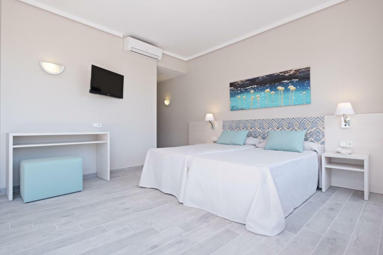 Azuline Hotel Llevant Σαν Αντόνιο Εξωτερικό φωτογραφία